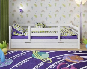 Детская кровать из массива березы Соня-5 (Белый/Лак) в Нягани - nyagan.mebel-74.com | фото