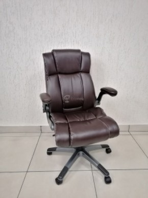 Кресло Barneo K-44 для руководителя (коричневая экокожа) в Нягани - nyagan.mebel-74.com | фото