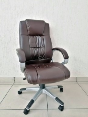 Кресло Barneo K-6 для руководителя (коричневая экокожа) в Нягани - nyagan.mebel-74.com | фото