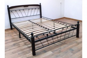 Кровать "Муза 1" КМД10  Черная (1600*2000) (ножки-шоколад) с коваными изделиями в Нягани - nyagan.mebel-74.com | фото
